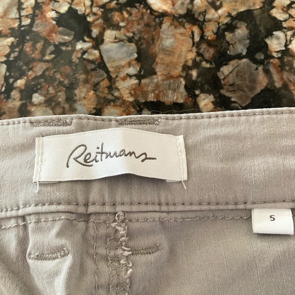 Reitmans grey Capri pants - Picture 3 of 3
